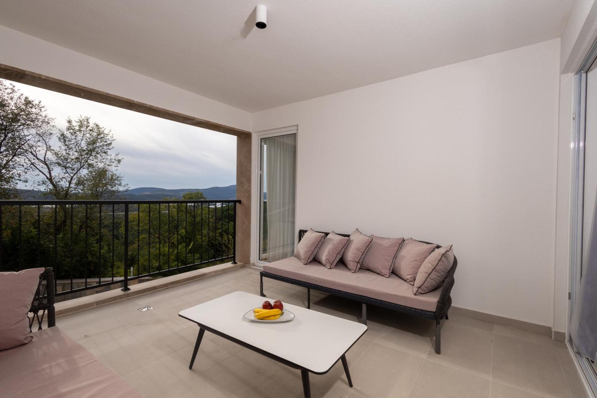 Panorama Bay Luxury Apartments Kotor Exterior foto